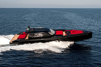 G 8 Pre-refit Running Shot 2018