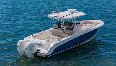 2020 Boston Whaler 330 Outrage 36 
