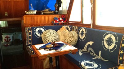 1987 Marine Trader  12 