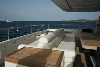 FIFTEEN 3 aft deck