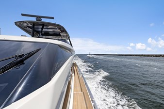 - 11 12_2021 85ft Ferretti Yachts 850