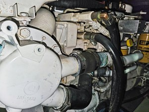 - 27 28_ 2001 38ft Mediterranean Convertible FRIDAYS 4 REEL 