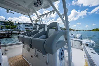 Dog House II  70 41_regulator_dog_house_ii_helm_5