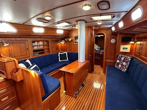 KISMET 19 Main Salon