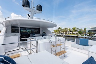 E90 Motor Yacht / NOW AVAILABLE  19 E90 INteriors-66