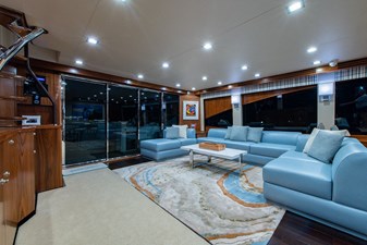 OBSESSION 5 Salon Looking Aft 