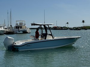 250 Dauntless 4 2022-boston-whaler-250-dauntless-power-9594851-20241026072209884-1_XLARGE