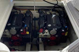 Monterey 335 Sport Yacht 29 2016-monterey-335-sport-yacht-power-9542251-20240910120225079-1_LARGE
