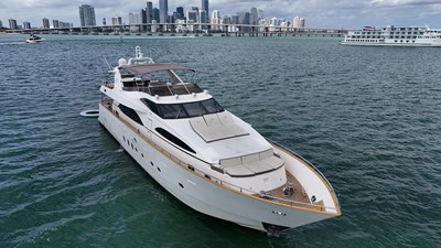 AZIMUT 100 11 100 Azimut _ Drone-12