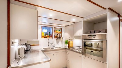 CHANTELLA 26 GALLEY