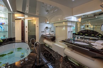 VERA 13 6653
