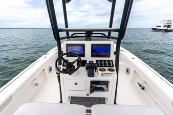 28' Caymas 281HB Center Console 43 
