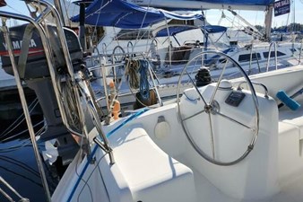 2005 Beneteau Cyclades 43 20 