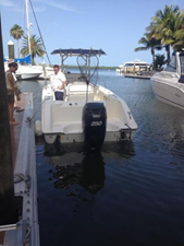 2007 Boston Whaler 240 Outrage 16 17