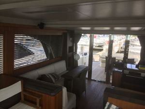 2012 Monte Carlo Yachts 65 MCY 40 43