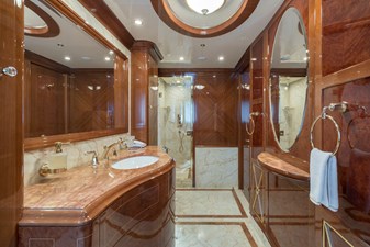 RHINO 14 15. Rhino guest bathroom