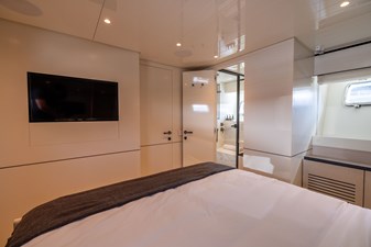 Athena 24 Cabin