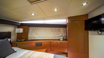 C'EST LA VIE 22 Bow VIP Stateroom