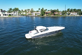 - 0 1_1998 63ft Baia Sports Cruiser