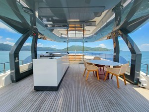 Custom Line Navetta 33 44 