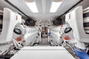 RAINMAKER 44 Engine Room