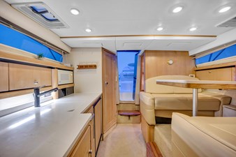 1999 Bayliner 3255 Avanti 23 