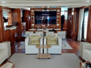 Sunseeker 86 Yacht 25 Saloon