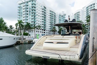 Montenegrina 10 69d406cd-a0e2-46fa-b479-5df9cac71355