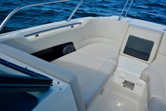 Boston Whaler 230 Vantage 24 24