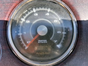 25' South Bay 2013 524 E 13 