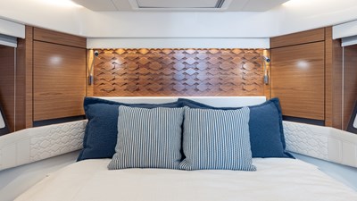 Lorax 60 2024 Tiara Yachts 48 LE