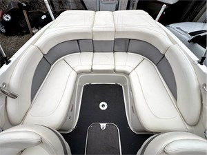 2011 BAYLINER 235BR 10 