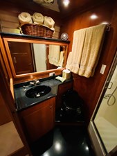 The Motley Crew 71 72_2003 57ft Navigator THE MOTLEY CREW