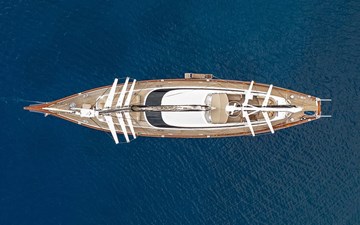 35 M DELUXE MOTORSAILOR 1 2