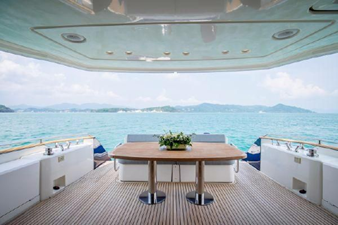 2012 Monte Carlo Yachts 65 MCY 26 27