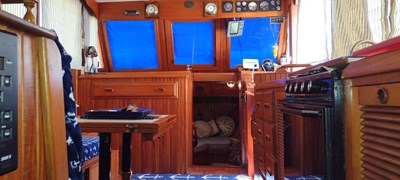 1987 Marine Trader  21 