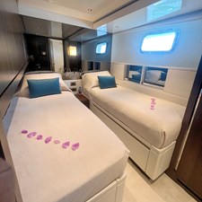 C-Daze 7 2020 SANLORENZO SL86 GUEST CABIN 1