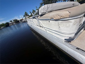 24' Berkshire 2019  STS 2.75  7 