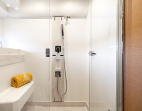 2019 Prestige 590S 70 