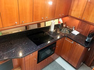 Two Sunz 20 50-2006-Sunseeker-Manhattan-20