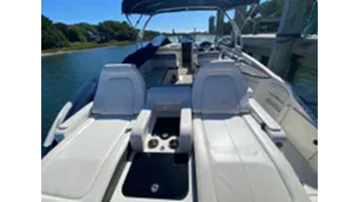 2017 Sea Ray SDX 290 Outboard 4 