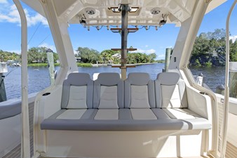 - 17 18_2020 53' Scout 530 LXF