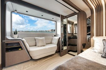 Yacht 44 Master Stateroom