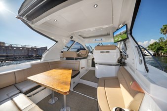 - 14 15_2019 35ft Sea Ray 350 Coupe