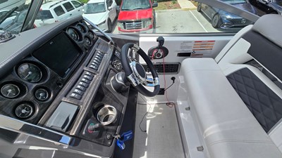 Monterey 295SY 10 