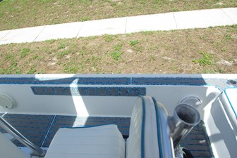 2010 Cape Horn Center Console 27 