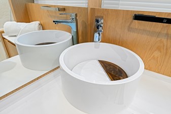 OKEAN 52 38 HighRes-005