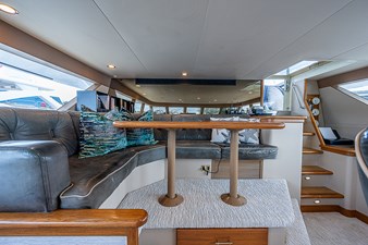 SUPERSTAR 20 PILOTHOUSE / SETTEE