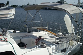 36' 2005 Corsair 