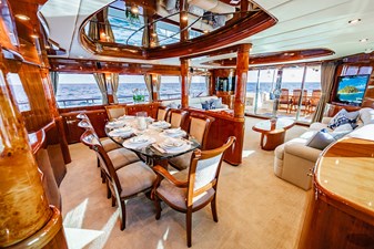 SOUTHERN BELLE 8 Dining Area Looking Aft